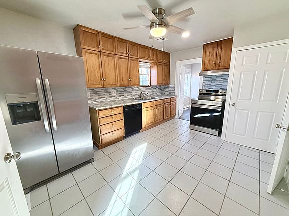 5th image of 1908 NW 23rd St