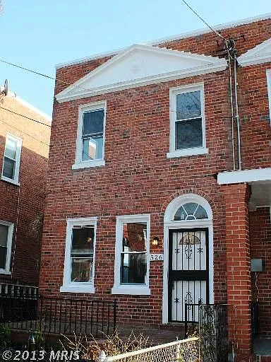 526 Sheridan St NW photo 1
