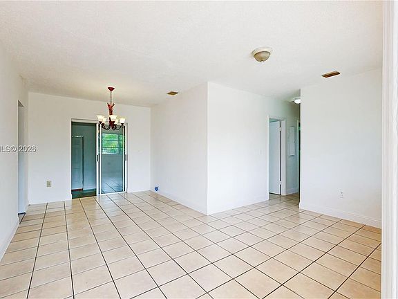 5th image of 15611 SW 296th St