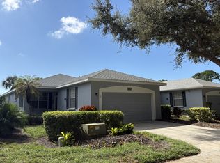 322 Greenwood Lake Dr, Venice, FL 34292