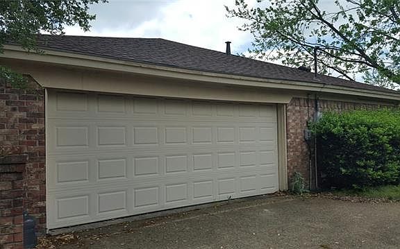 5th image of 902 Stonelake Dr