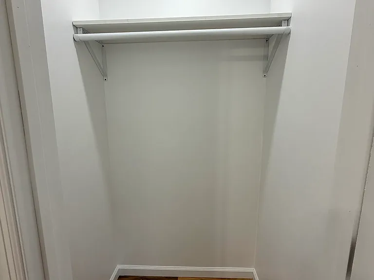28 Bush Ave #2 — Photo 7