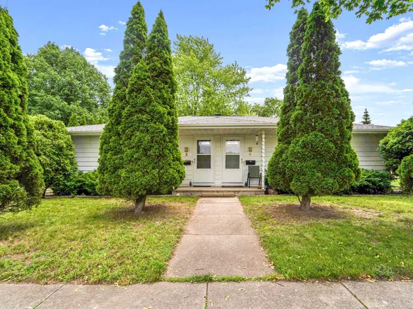 2 Fairway Ct, Appleton, WI 54915