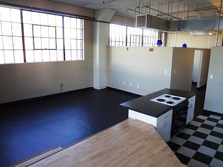 4th image of 111 E Markham St APT B207