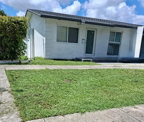 10550 SW 174th Ter #10550 Photo 1