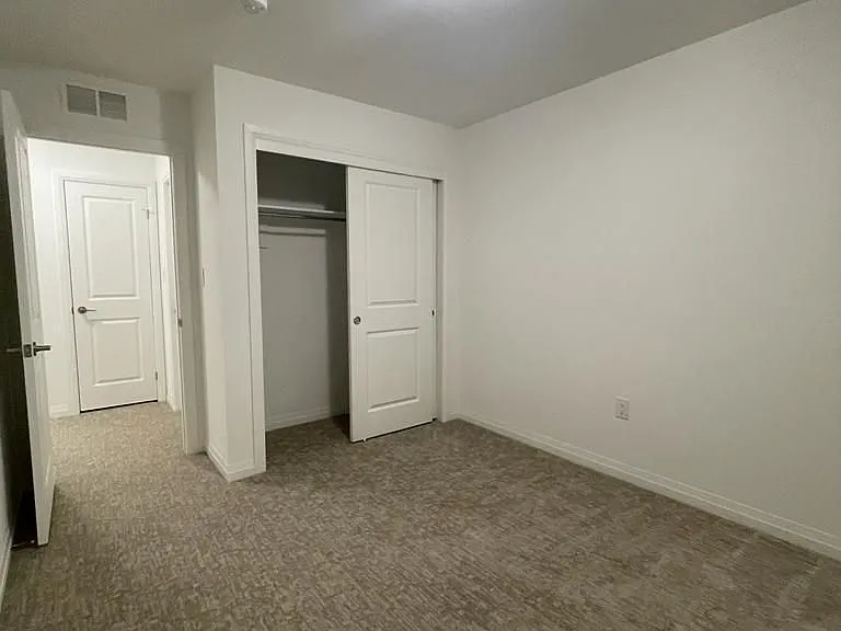 189 Bur Oak Dr — Photo 18