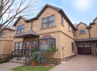 20 Crispi Ln, Staten Island, NY 10308