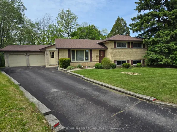17 Agincourt Pl, London, ON N5Z 4E8