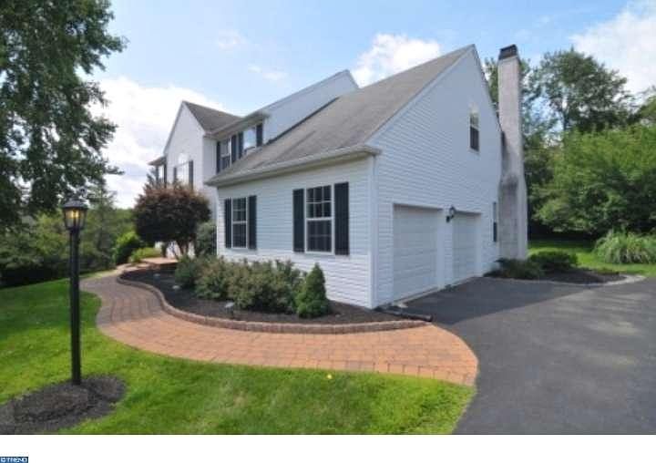 2nd image of 6 Minshall Cir