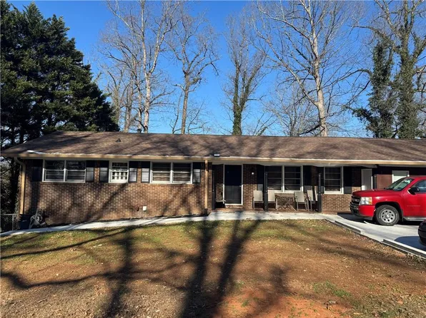 5971 Robin Hood Ln, Norcross, GA 30093