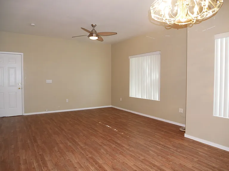 9303 Gilcrease Ave #1172 — Photo 4