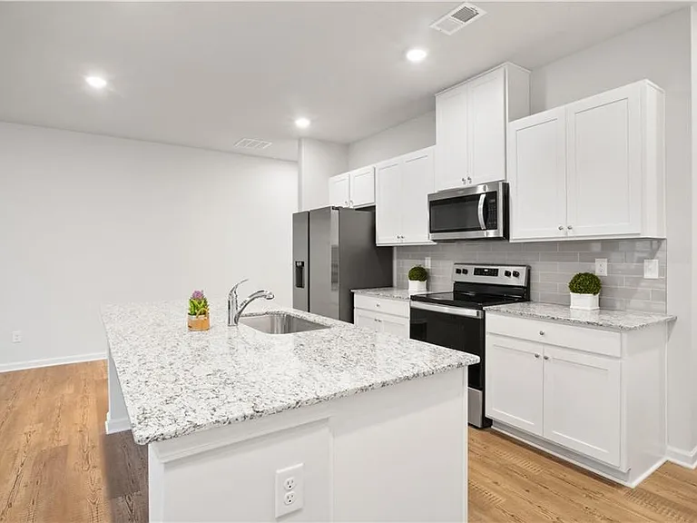 5332 Melbourne Ln — Photo 10