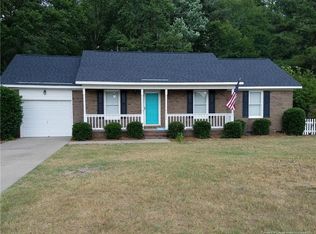 424 Grape Arbor Dr, Fayetteville, NC 28312