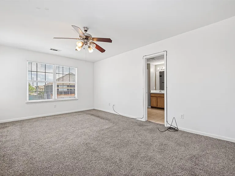 15515 Waldron Cir #B — Photo 17