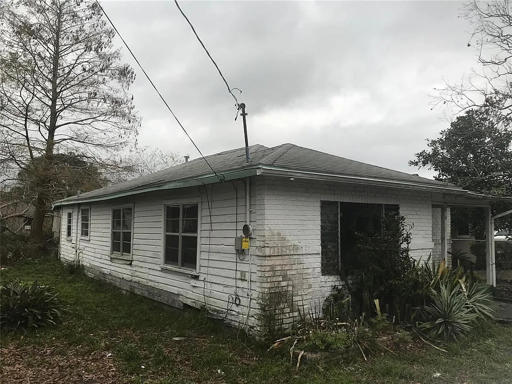 3 bed, 1.0 bath, 1084 sqft, $800 — Photo 1