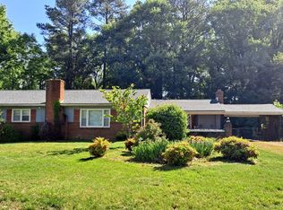 1008 2nd Avenue Ext, Farmville, VA 23901