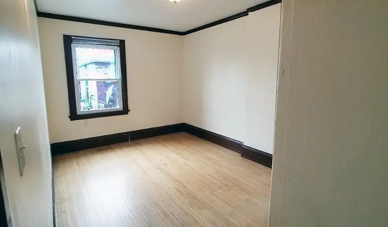 1806 John Ave — Photo 17