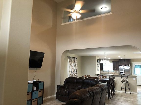 4th image of 1404 Calaveras Ct