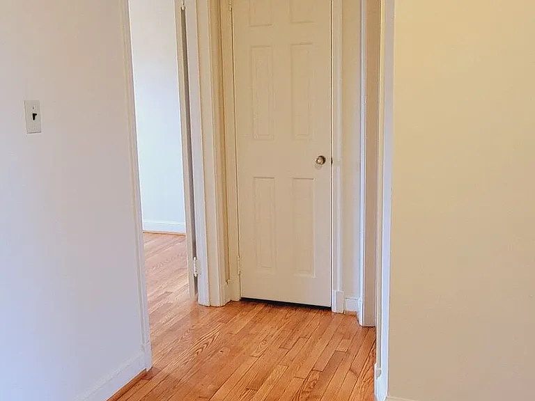 Ramsey Apartments — Photo 14