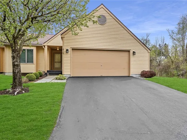 415 White Heron Cir, Fayetteville, NY 13066