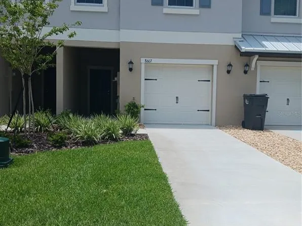 8607 Tropical Aire Ln, Parrish, FL 34219
