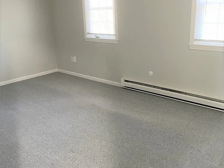 Yarmouth Pointe Apartment Homes — Photo 96