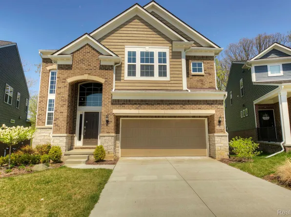 2865 Dillon Dr, Ann Arbor, MI 48105