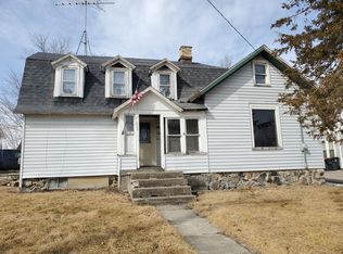 224 S Main St, Reeseville, WI 53579