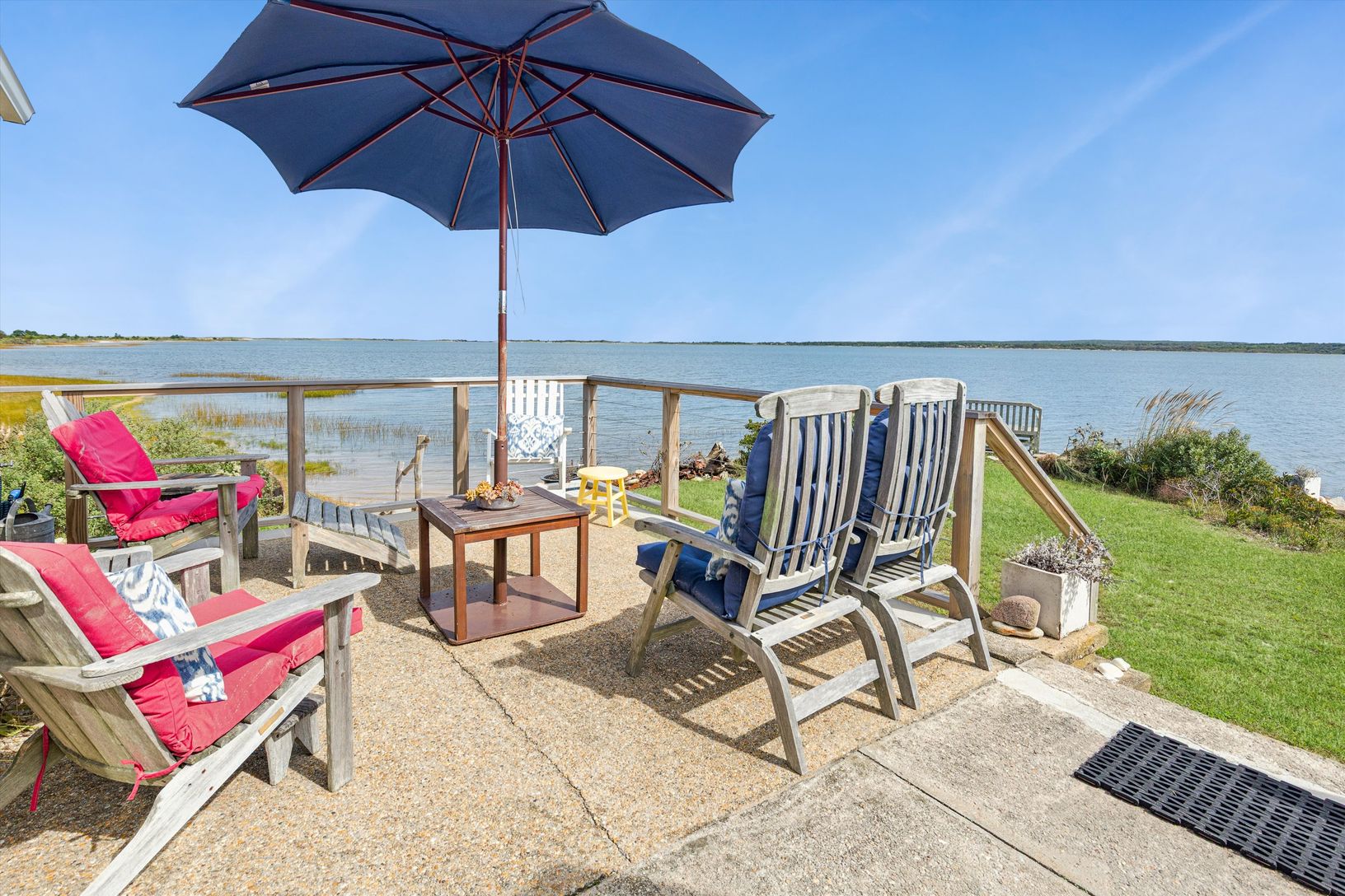 Decking & Seating on waterside