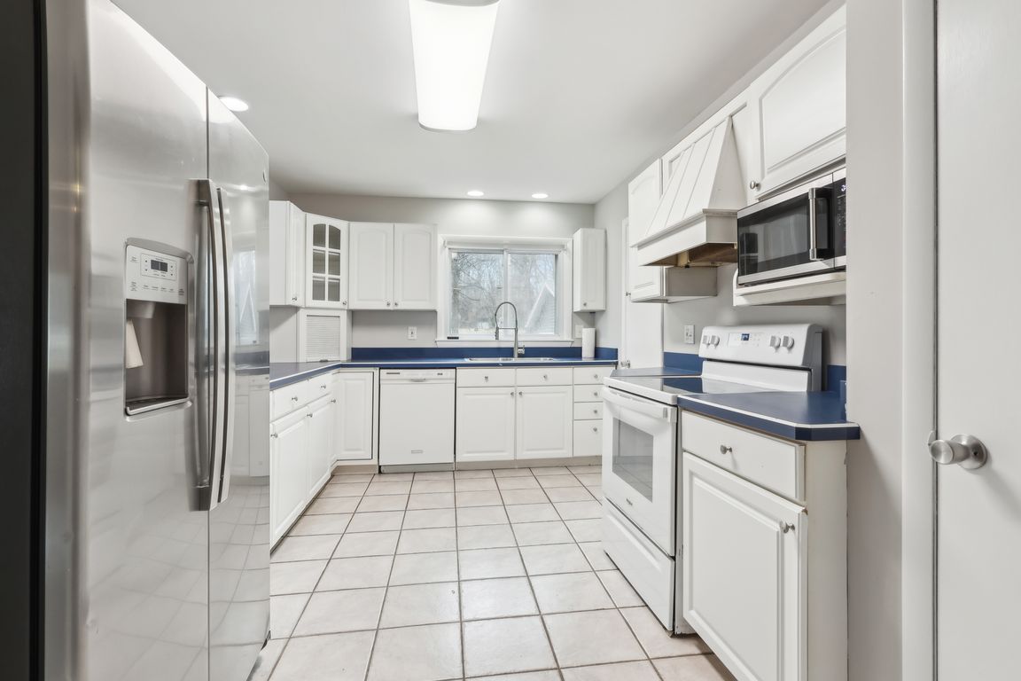 Powdermill Rd-014.jpg