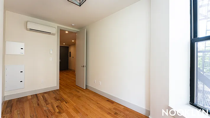 Rented by Nooklyn NYC LLC | media 16