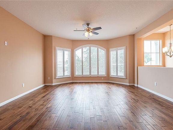 3rd image of 4353 Spinnaker Cove Ln