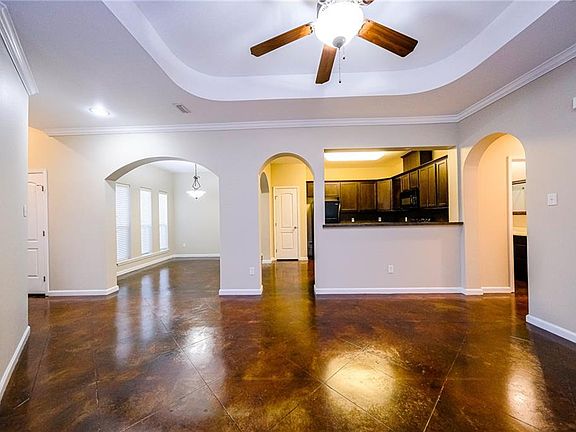 3rd image of 4019 Oak Bay Dr APT B