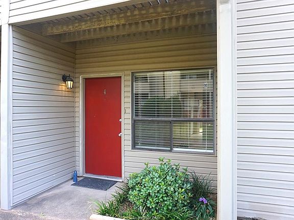 2nd image of 1902 Dartmouth St APT O4