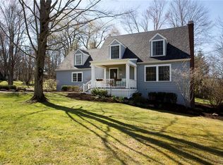 263 High St, Chagrin Falls, OH 44022