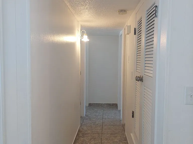 2212 Cumbre Negra St — Photo 14