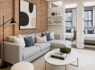 244 W 22nd St APT 5B, New York, NY 10011