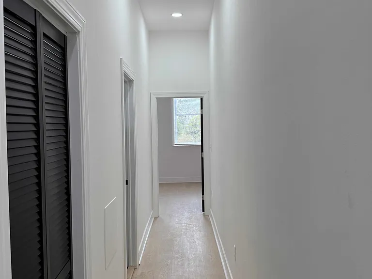 1012 W Lanvale St #2 — Photo 8