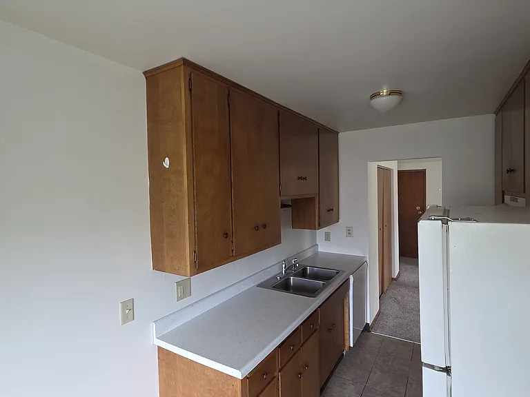 1010 Lafond Ave #10 — Photo 6