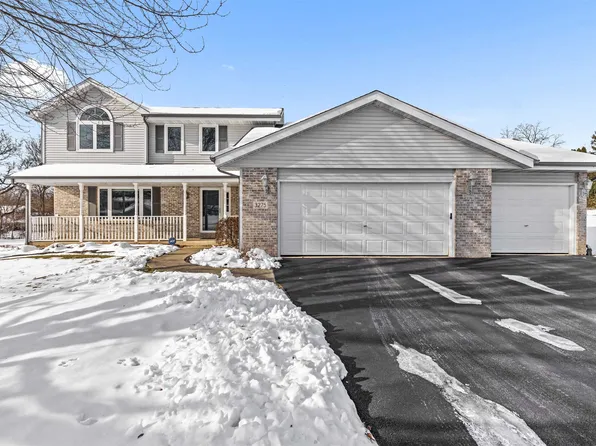 3275 Hoffman Ct, Cherry Valley, IL 61016