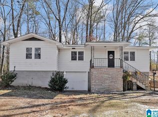 1343 McCravy Ln, Mount Olive, AL 35117