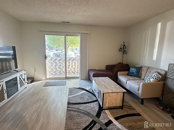 2nd image of 705 Ravens Crest Dr