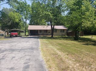 933 Country Club Rd, Pocahontas, AR 72455