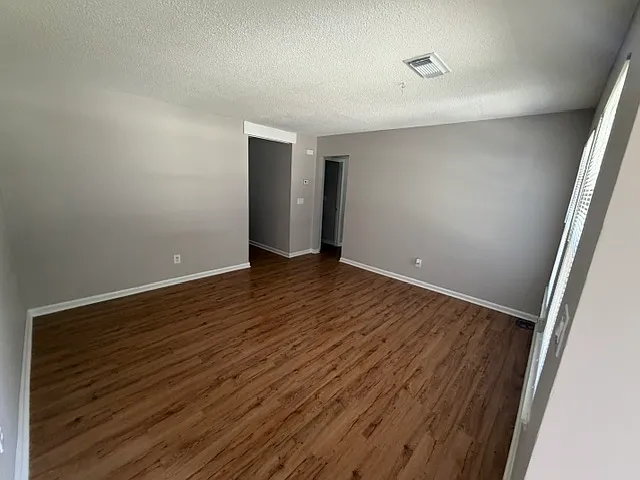 136 Susan Dr #A — Photo 3