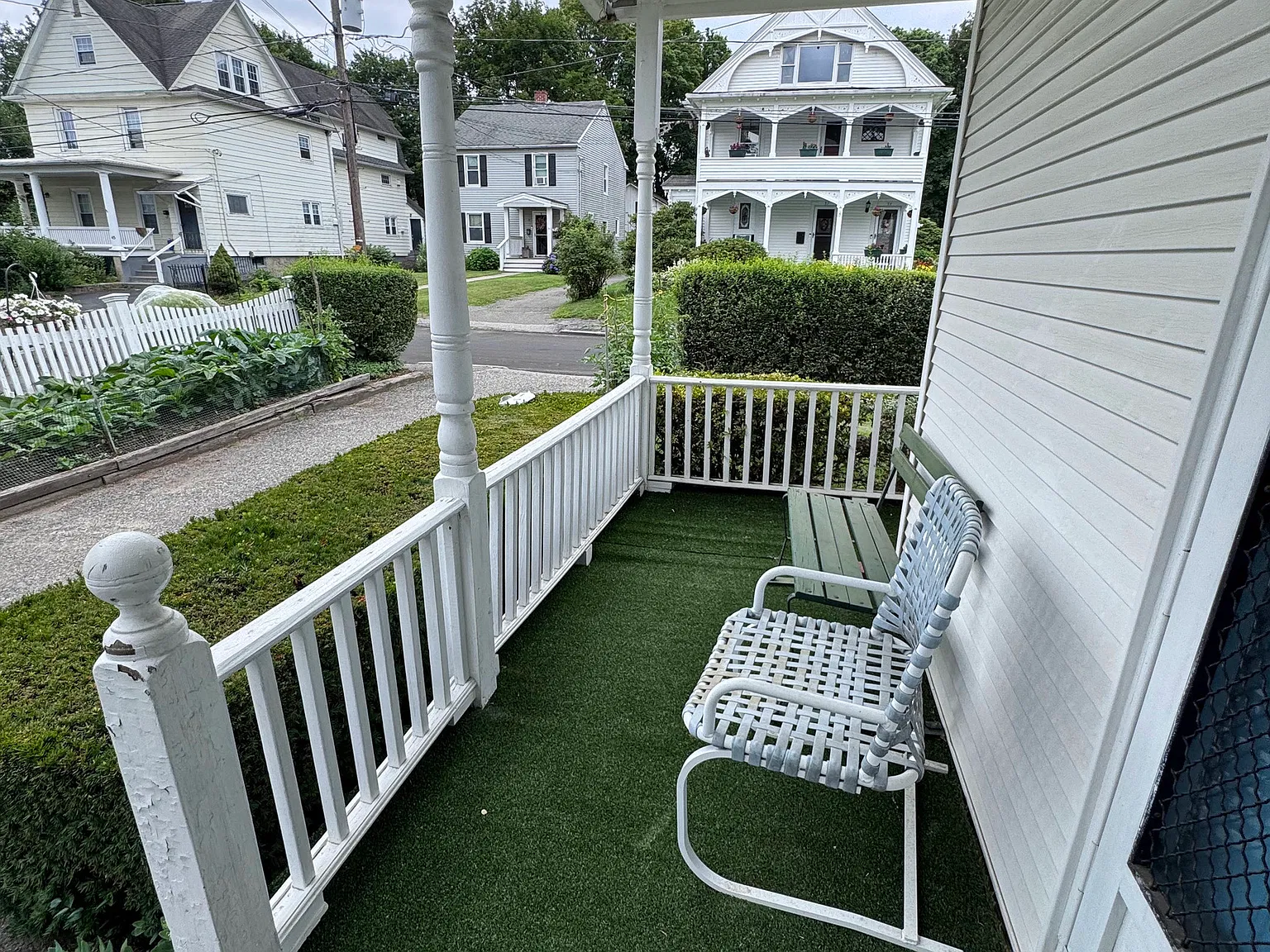 2 bed, 1.0 bath, 2858 sqft, $1,250 — Photo 3