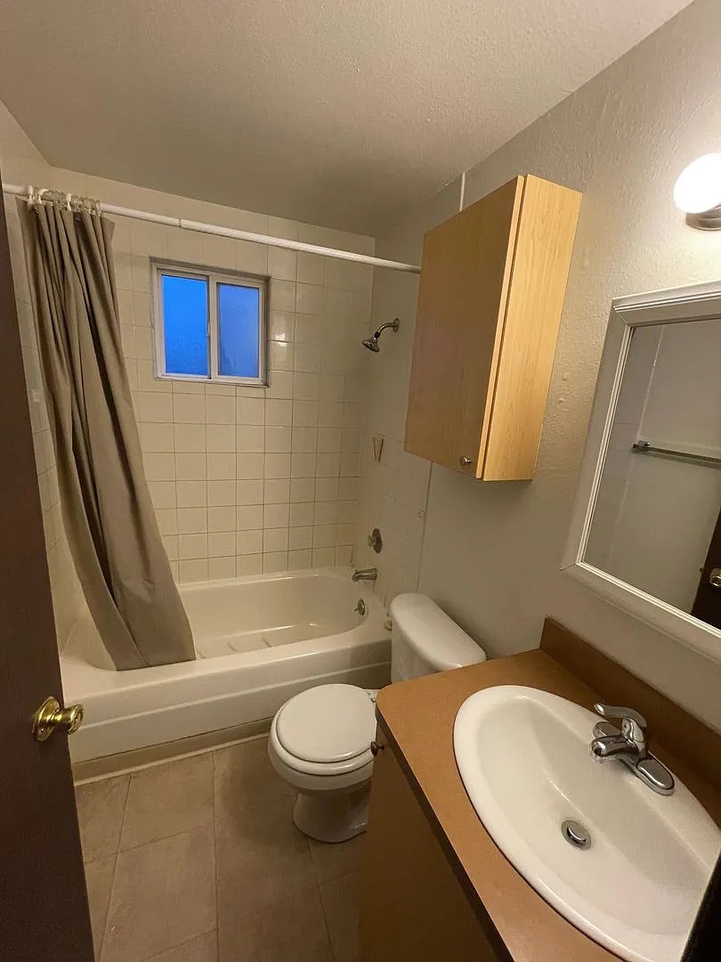 1703 E Cataldo — Photo 3