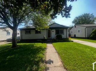 21880 La Salle Ave, Warren, MI 48089