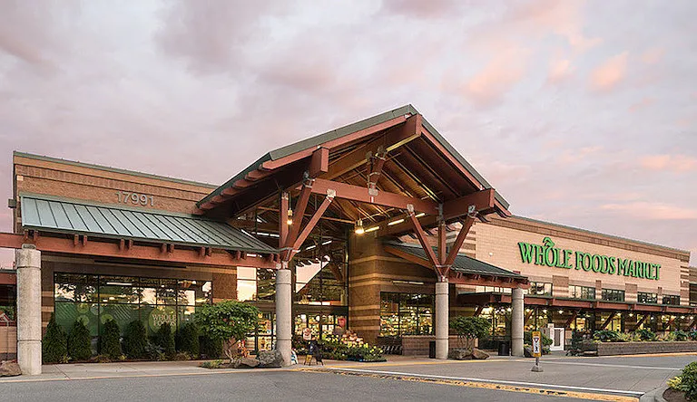 Walkable to Whole Foods Market, restaurants, and Downtown Redmond
