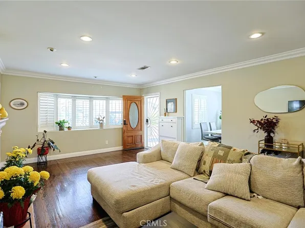 313 E 11th St, Azusa, CA 91702