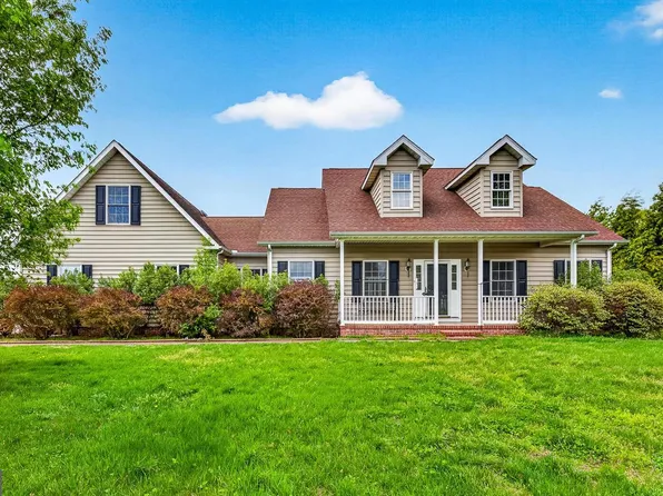 82 Dorian Dr, Dover, DE 19904